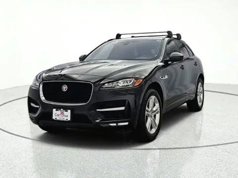 Photos of 2019 Jaguar F-PACE 30t R-Sport for sale in Gurnee, IL at CarWise Gurnee