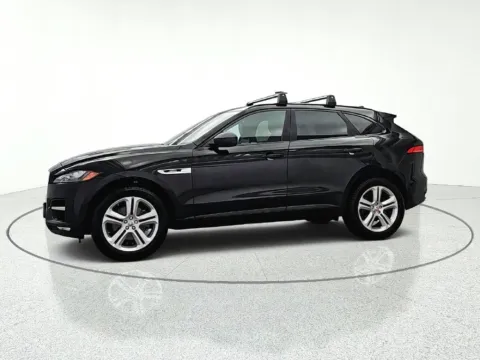 Another view of 2019 Jaguar F-PACE 30t R-Sport for sale in Gurnee, IL at CarWise Gurnee