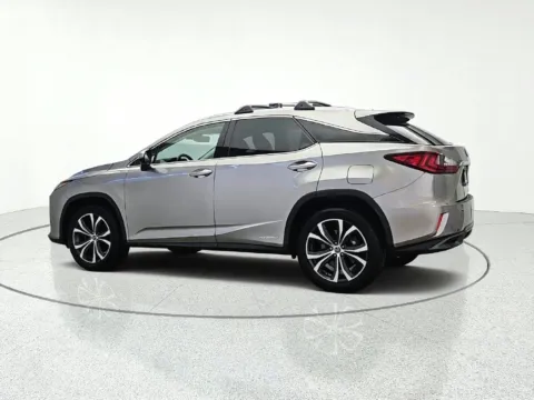 More photos of 2019 Lexus RX 450h at CarWise Gurnee, IL