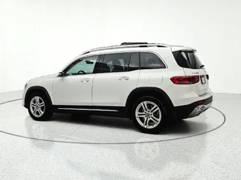 More photos of 2020 Mercedes-Benz GLB 250 at CarWise Gurnee, IL