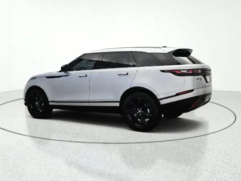 More photos of 2021 Land Rover Range Rover Velar P250 R-Dynamic S at CarWise Gurnee, IL