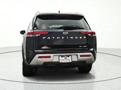 More photos of 2022 Nissan Pathfinder SL at CarWise Gurnee, IL