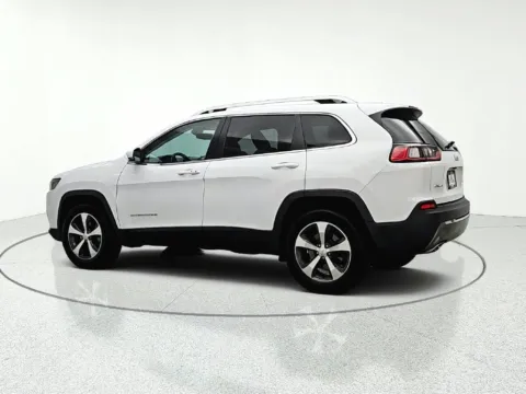 More photos of 2019 Jeep Cherokee Limited at CarWise Gurnee, IL