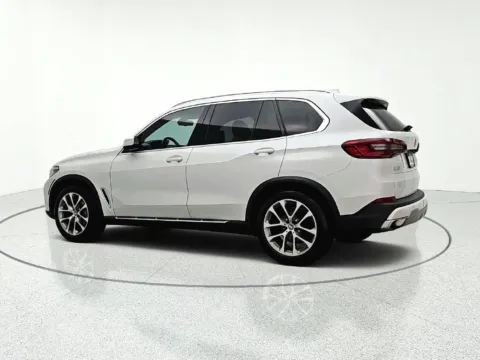 More photos of 2019 BMW X5 xDrive40i at CarWise Gurnee, IL