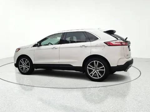 More photos of 2019 Ford Edge Titanium at CarWise Gurnee, IL
