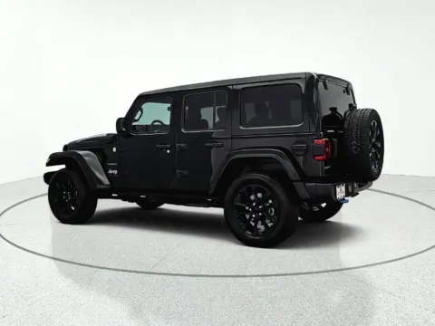 More photos of 2023 Jeep Wrangler Sahara 4xe at CarWise Gurnee, IL