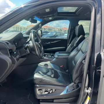 Another view of 2019 Cadillac Escalade Platinum Edition for sale in Gurnee, IL at CarWise Gurnee
