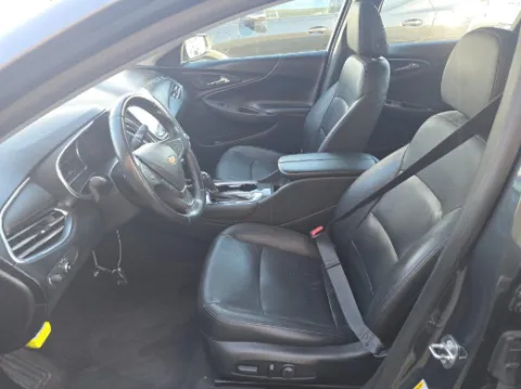 Another view of 2017 Chevrolet Malibu LT for sale in Gurnee, IL at CarWise Gurnee