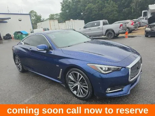 2019 INFINITI Q60 Coupe LUXE