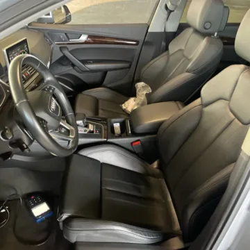 Another view of 2018 Audi Q5 2.0T for sale in Gurnee, IL at CarWise Gurnee