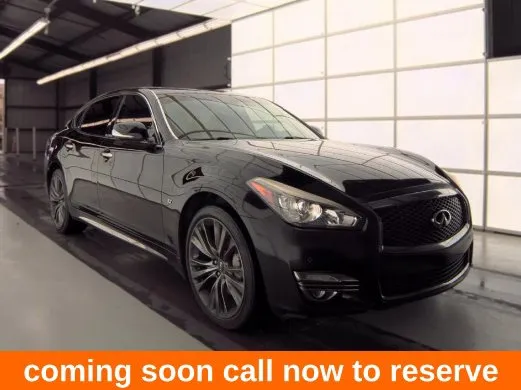 2018 INFINITI Q70L LUXE