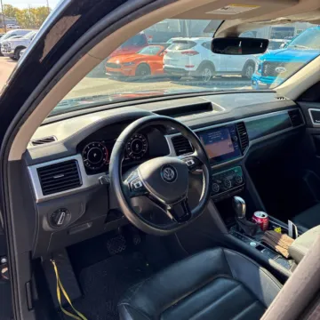 Another view of 2019 Volkswagen Atlas SEL Premium for sale in Gurnee, IL at CarWise Gurnee