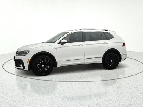 More photos of 2021 Volkswagen Tiguan 2.0T SEL Premium R-Line at CarWise Gurnee, IL