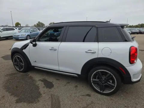 Photos of 2016 MINI Cooper S Countryman for sale in Gurnee, IL at CarWise Gurnee