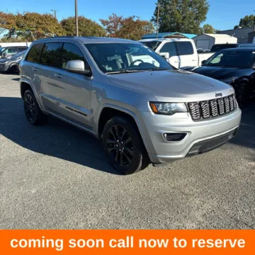 Silver 2020 Jeep Grand Cherokee Altitude for sale in Gurnee, IL