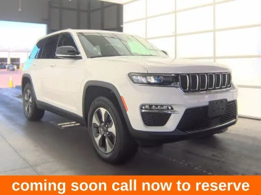 White 2023 Jeep Grand Cherokee 4xe for sale in Gurnee, IL