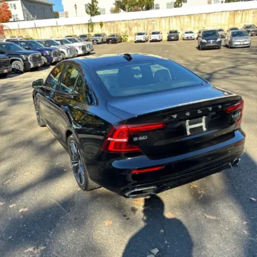 Photos of 2019 Volvo S60 T6 R-Design for sale in Gurnee, IL at CarWise Gurnee