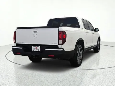 More photos of 2020 Honda Ridgeline RTL-E at CarWise Gurnee, IL
