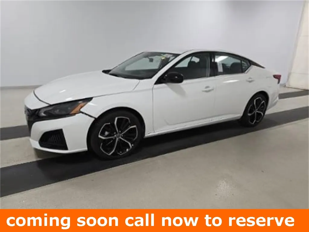 2023 Nissan Altima 2.5 SR for sale in Gurnee, IL