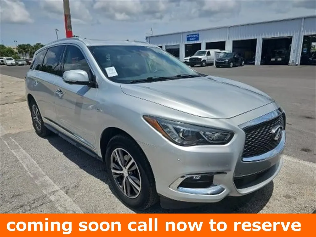 2019 INFINITI QX60 LUXE