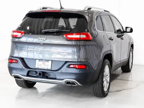 More photos of 2015 Jeep Cherokee Limited at CarWise Gurnee, IL