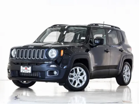 Another view of 2018 Jeep Renegade Latitude for sale in Gurnee, IL at CarWise Gurnee