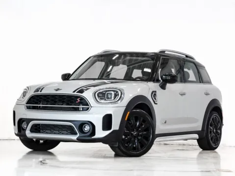 Another view of 2022 MINI Cooper S Countryman Classic for sale in Gurnee, IL at CarWise Gurnee