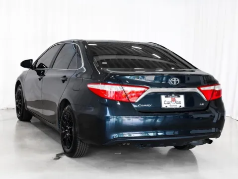 More photos of 2015 Toyota Camry LE at CarWise Gurnee, IL