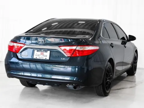 More photos of 2015 Toyota Camry LE at CarWise Gurnee, IL