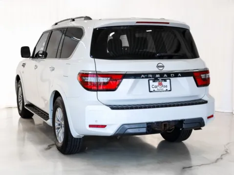 More photos of 2021 Nissan Armada SV at CarWise Gurnee, IL