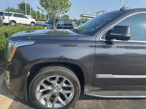 Another view of 2016 Cadillac Escalade Luxury for sale in Gurnee, IL at CarWise Gurnee