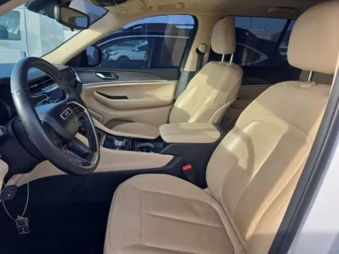 Another view of 2022 Jeep Grand Cherokee Limited for sale in Gurnee, IL at CarWise Gurnee