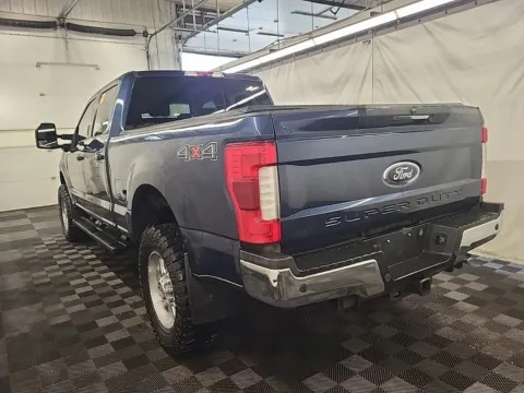 Photos of 2019 Ford F-350SD for sale in Gurnee, IL at CarWise Gurnee