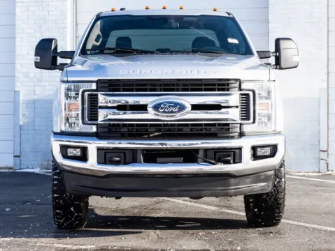 Photos of 2017 Ford F-250SD for sale in Gurnee, IL at CarWise Gurnee