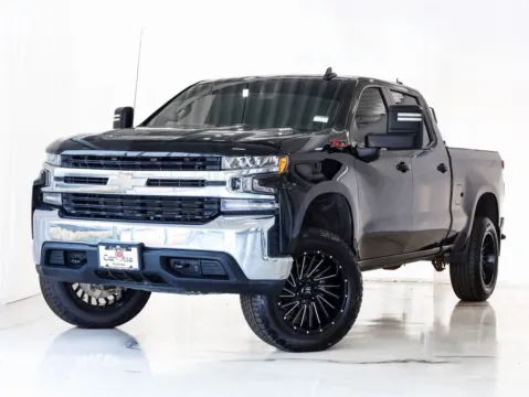 Another view of 2020 Chevrolet Silverado 1500 LT for sale in Gurnee, IL at CarWise Gurnee