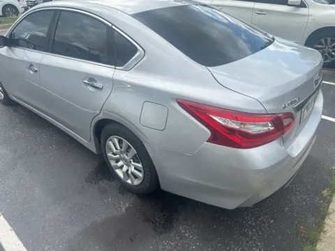 Photos of 2016 Nissan Altima 2.5 S for sale in Gurnee, IL at CarWise Gurnee