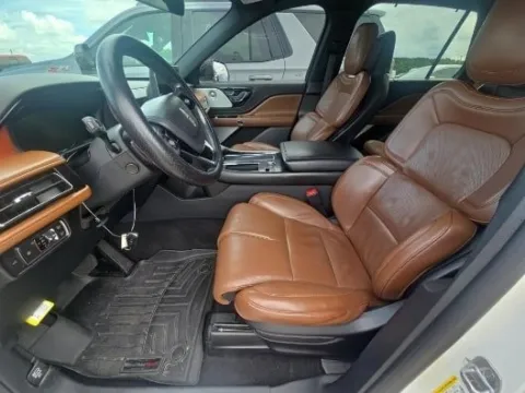 Another view of 2021 Lincoln Aviator Reserve for sale in Gurnee, IL at CarWise Gurnee