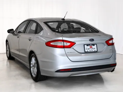 More photos of 2014 Ford Fusion SE at CarWise Gurnee, IL