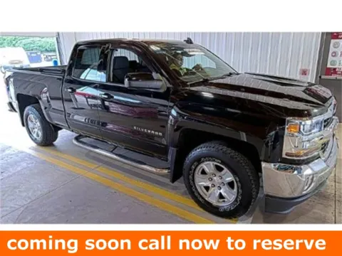 Black 2016 Chevrolet Silverado 1500 LT for sale in Gurnee, IL
