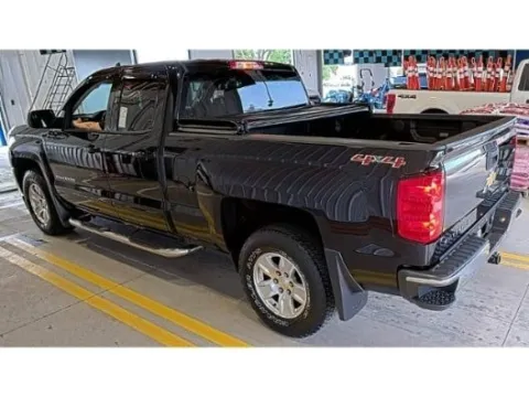 Photos of 2016 Chevrolet Silverado 1500 LT for sale in Gurnee, IL at CarWise Gurnee