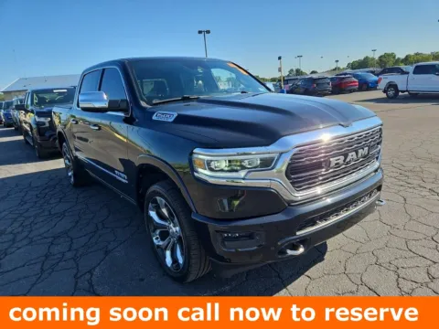 Black 2019 Ram 1500 Limited for sale in Gurnee, IL