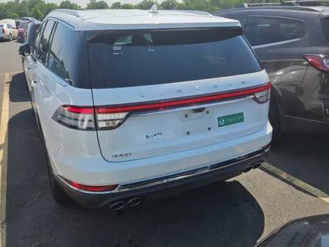 Photos of 2022 Lincoln Aviator Reserve for sale in Gurnee, IL at CarWise Gurnee