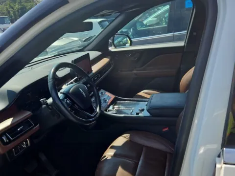 Another view of 2022 Lincoln Aviator Reserve for sale in Gurnee, IL at CarWise Gurnee