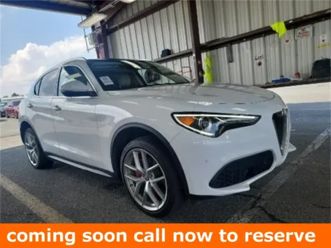 White 2018 Alfa Romeo Stelvio Ti for sale in Gurnee, IL