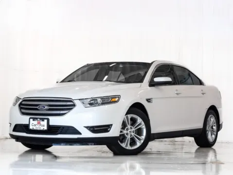 Another view of 2016 Ford Taurus SEL for sale in Gurnee, IL at CarWise Gurnee