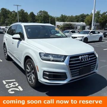 White 2019 Audi Q7 55 SE Premium Plus for sale in Gurnee, IL