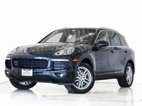 Another view of 2018 Porsche Cayenne for sale in Gurnee, IL at CarWise Gurnee