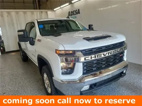 White 2023 Chevrolet Silverado 2500HD LT for sale in Gurnee, IL