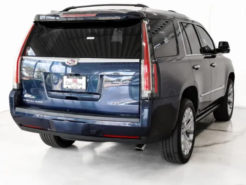 More photos of 2019 Cadillac Escalade Premium Luxury at CarWise Gurnee, IL