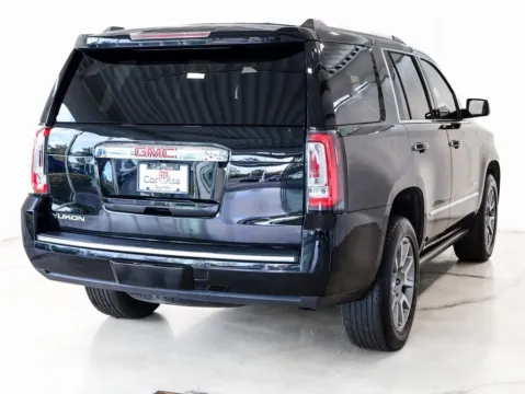 More photos of 2015 GMC Yukon Denali at CarWise Gurnee, IL